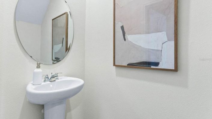 Image No.19-3 Bed Townhouse for sale