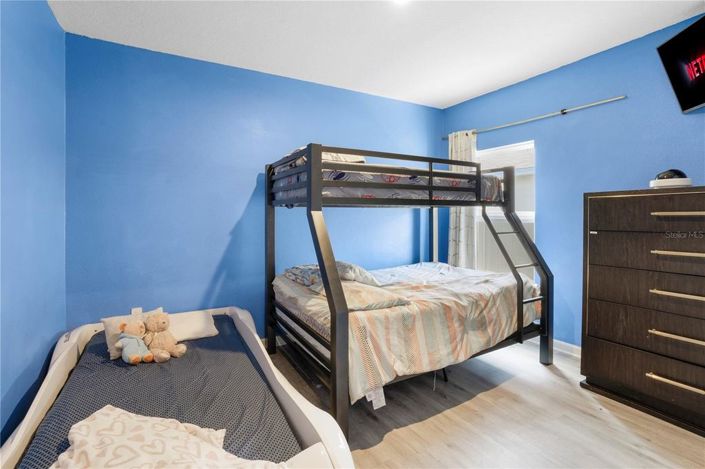 Image No.23-4 Bed House for sale