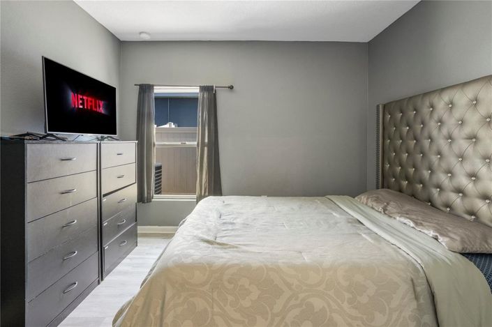 Image No.26-4 Bed House for sale