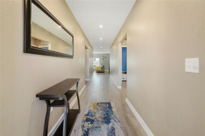 Image No.8-4 Bed House for sale