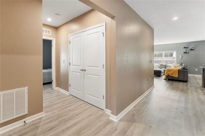 Image No.10-4 Bed House for sale