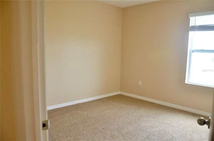 Image No.17-4 Bed House for sale