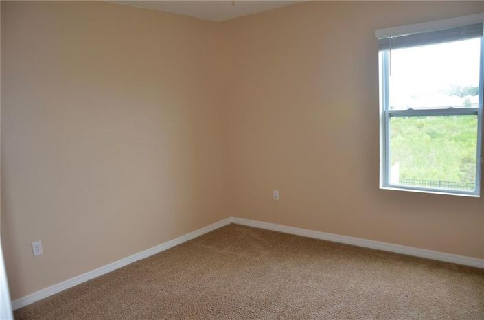 Image No.18-4 Bed House for sale