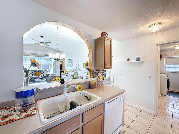 Image No.13-2 Bed House for sale