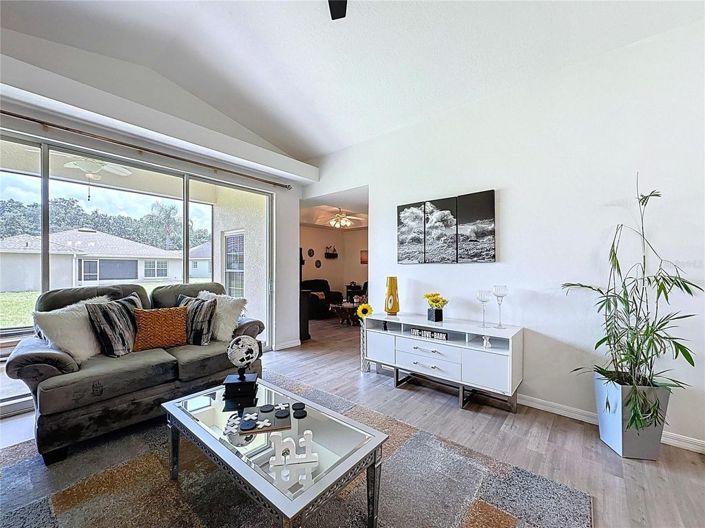 Image No.23-2 Bed House for sale