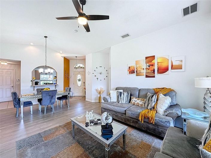 Image No.25-2 Bed House for sale