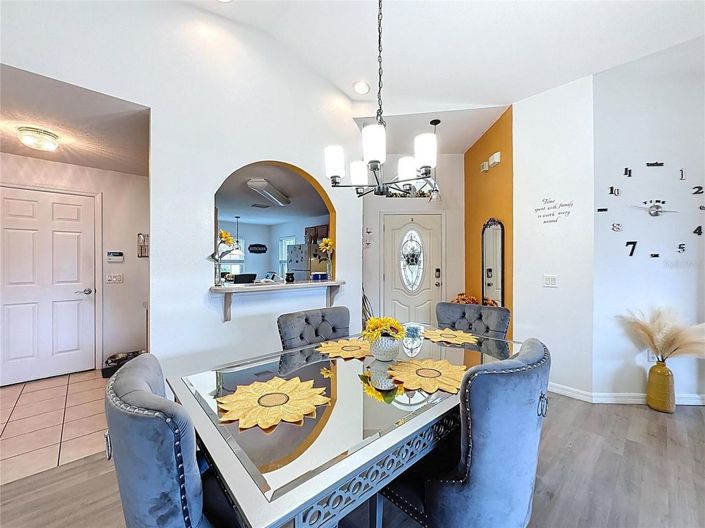 Image No.8-2 Bed House for sale