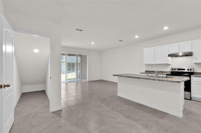 Image No.17-3 Bed Townhouse for sale