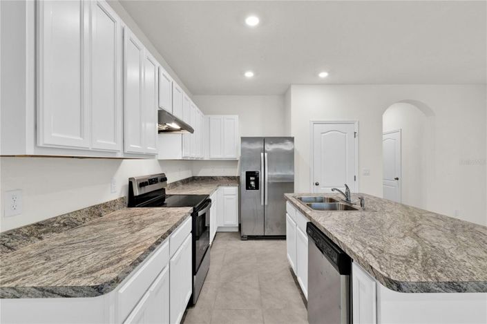 Image No.18-3 Bed Townhouse for sale