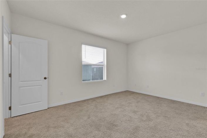 Image No.25-3 Bed Townhouse for sale