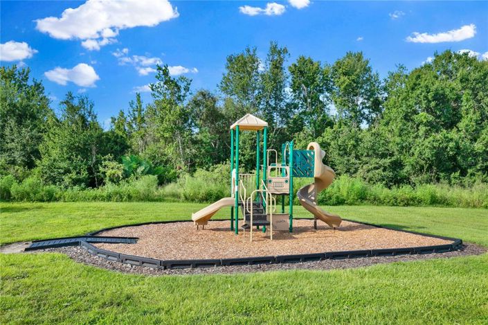 Image No.9-Maison de ville de 3 chambres à vendre à Saint John