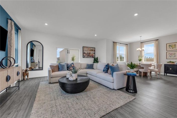 Image No.15-4 Bed House for sale