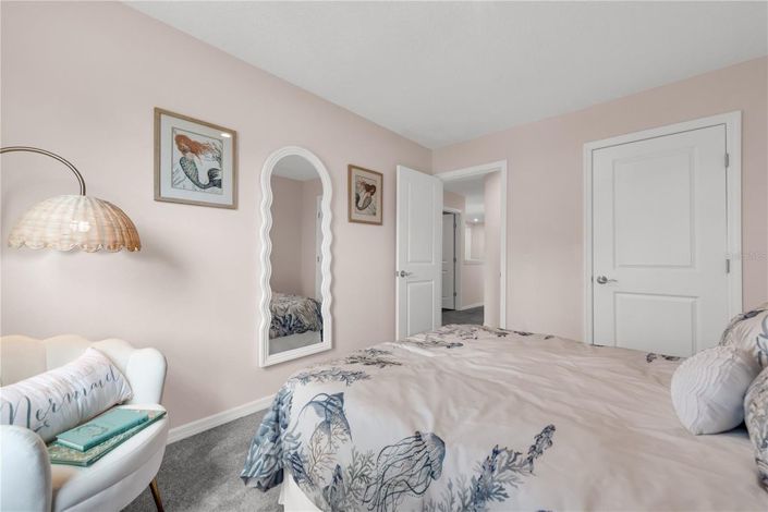 Image No.18-4 Bed House for sale