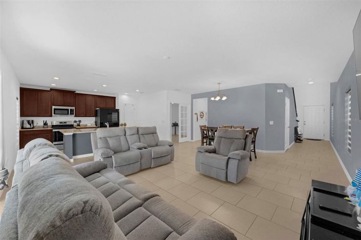 Image No.6-4 Bed House for sale