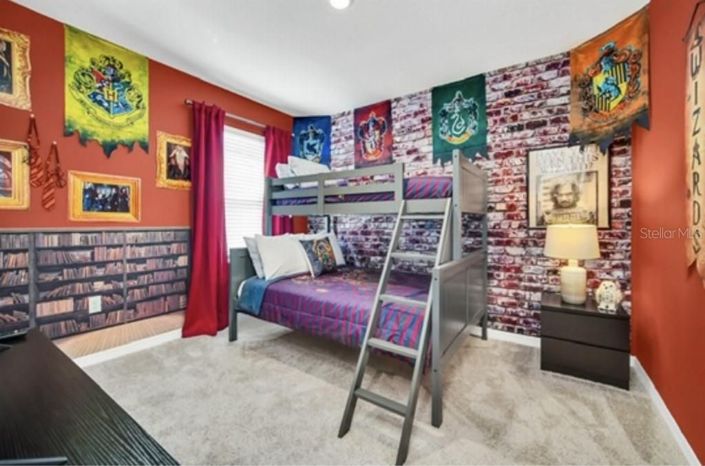 Image No.9-6 Bed House for sale