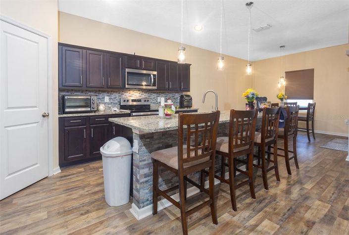 Image No.14-3 Bed House for sale