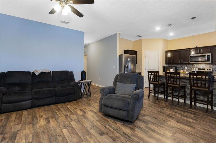 Image No.21-3 Bed House for sale