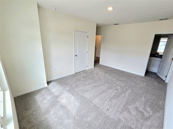 Image No.23-3 Bed Townhouse for sale