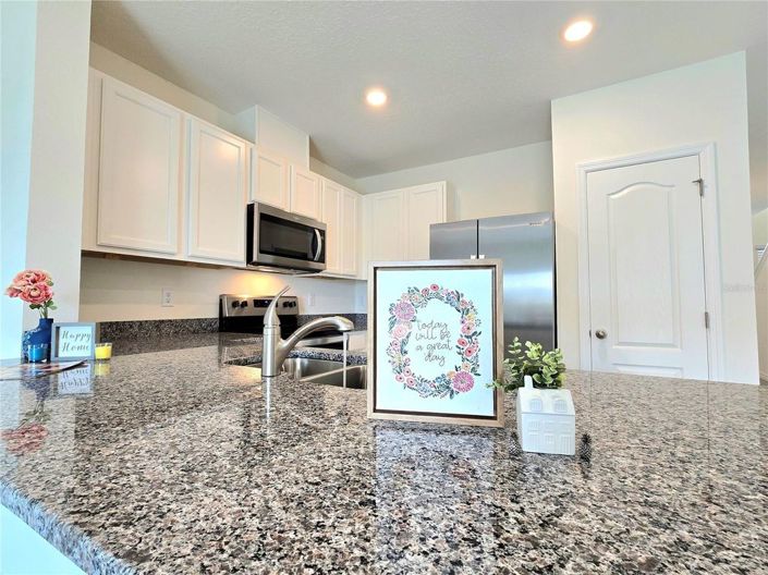 Image No.5-3 Bed Townhouse for sale