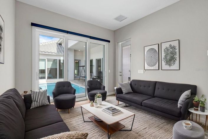 Image No.21-3 Bed House for sale