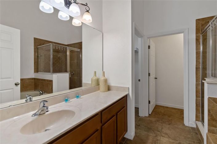 Image No.22-4 Bed House for sale