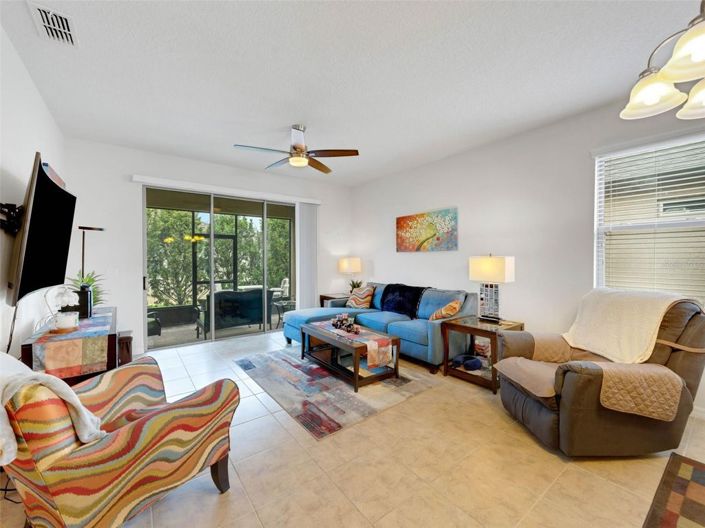 Image No.8-2 Bed House for sale