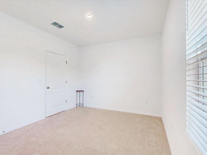 Image No.16-5 Bed House for sale