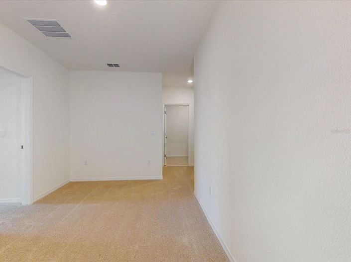 Image No.19-5 Bed House for sale