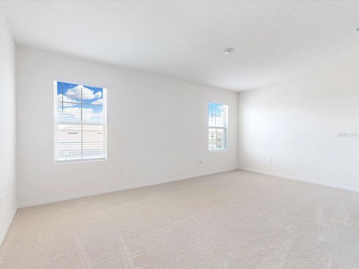 Image No.20-5 Bed House for sale