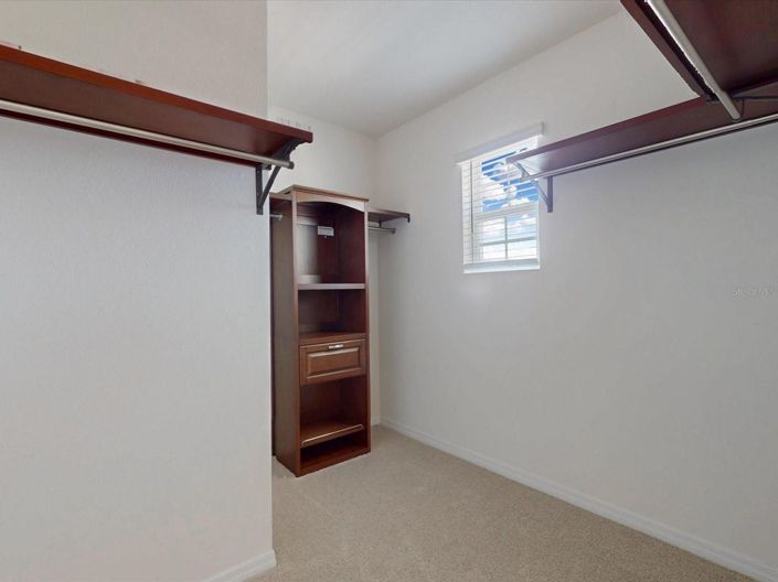 Image No.22-5 Bed House for sale