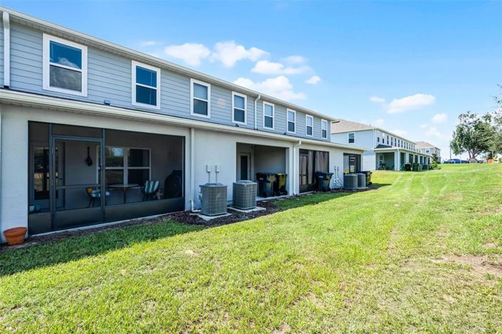 Image No.25-3 Bed Townhouse for sale