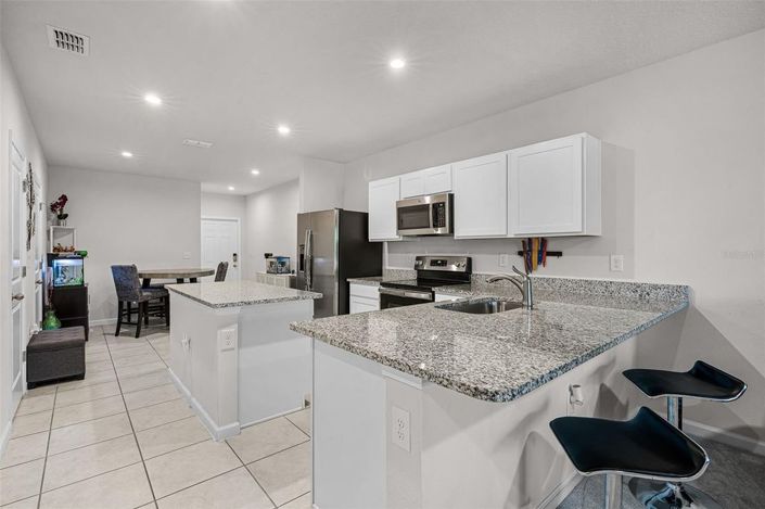 Image No.6-3 Bed Townhouse for sale