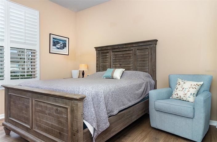 Image No.16-2 Bed House for sale