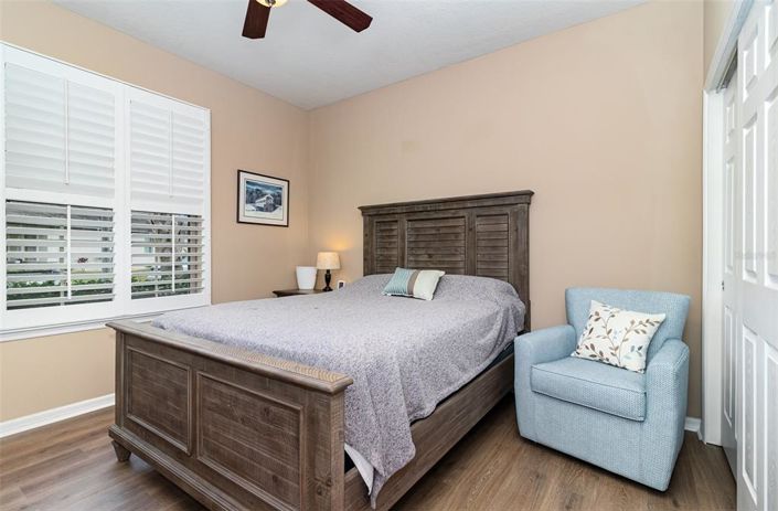 Image No.18-2 Bed Property for sale