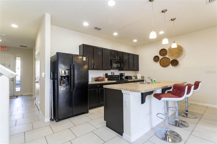 Image No.11-4 Bed Townhouse for sale