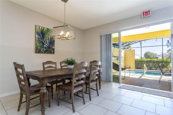 Image No.13-4 Bed Townhouse for sale