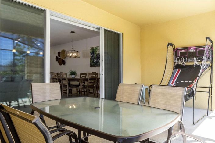 Image No.17-4 Bed Townhouse for sale