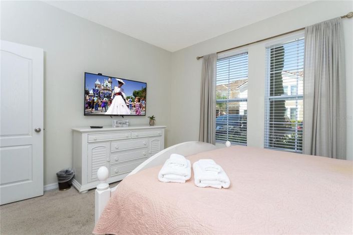 Image No.20-4 Bed Townhouse for sale