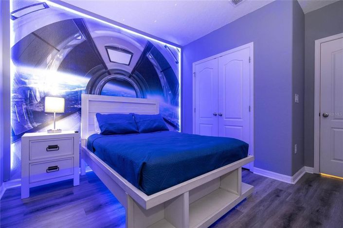 Image No.24-4 Bed Townhouse for sale