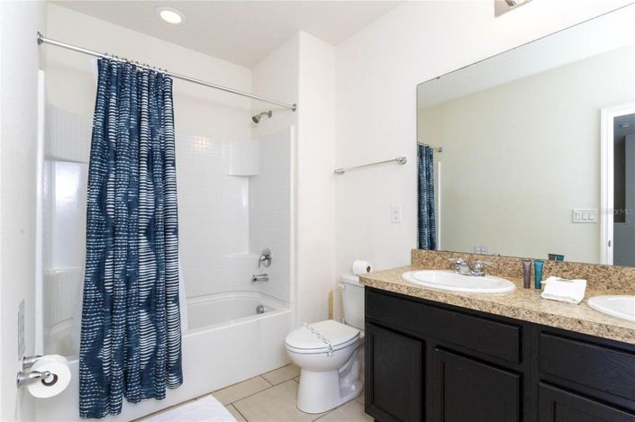 Image No.28-4 Bed Townhouse for sale