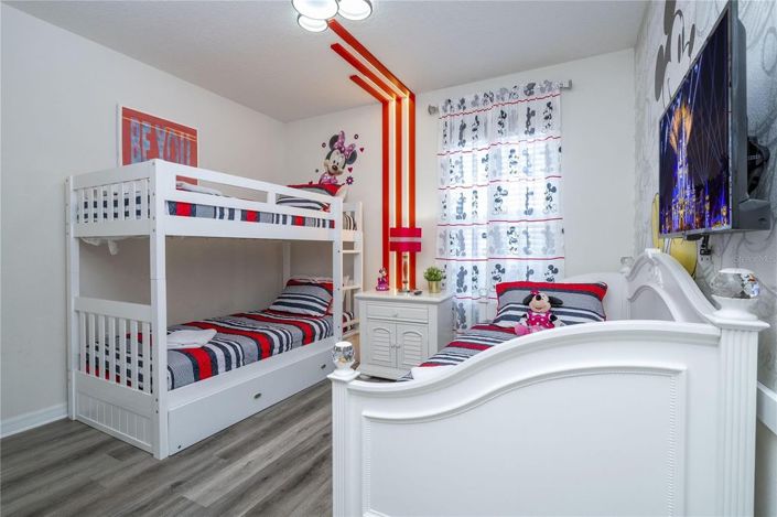 Image No.30-4 Bed Townhouse for sale