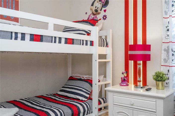 Image No.32-4 Bed Townhouse for sale