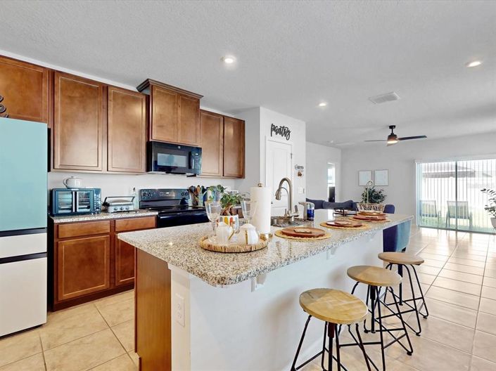 Image No.6-3 Bed House for sale