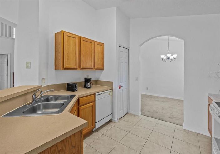 Image No.16-5 Bed House for sale