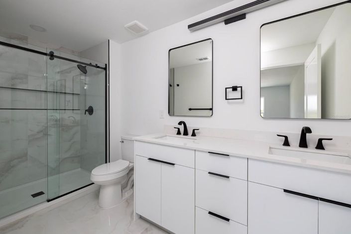 Image No.11-3 Bed Townhouse for sale