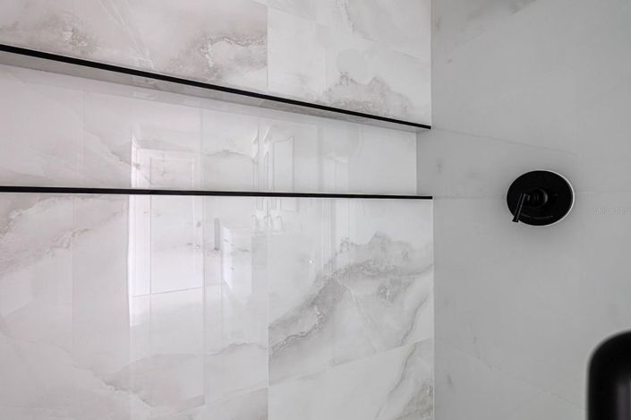 Image No.14-3 Bed Townhouse for sale