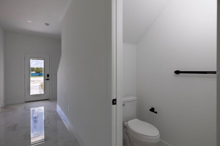 Image No.8-3 Bed Townhouse for sale