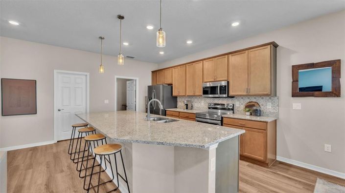 Image No.11-3 Bed House for sale