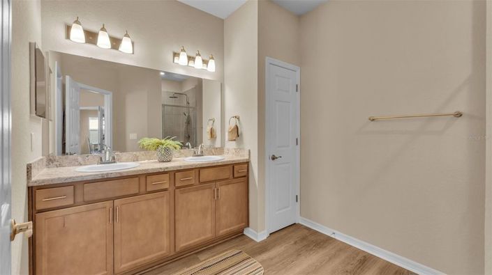 Image No.20-3 Bed House for sale