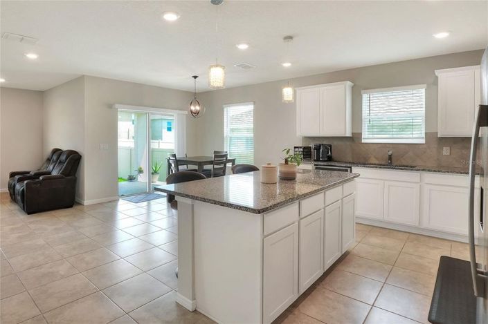 Image No.11-4 Bed House for sale